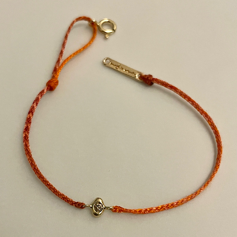 [14k] cognac dia on informal shaped pendant thread bracelet #1 - 14k 인포멀 쉐잎 펜던트 + 꼬냑다이아 실 팔찌 #1