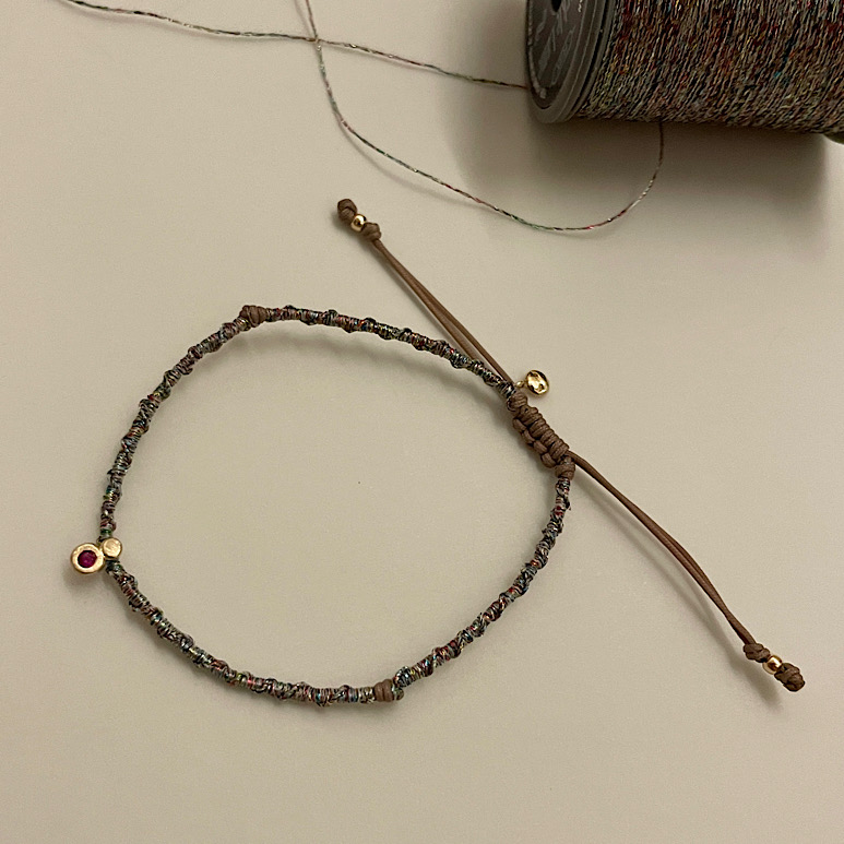 [14k] bubble stone twirly thread bracelet - ruby, emerald, cognac dia - 14k 스톤 카빙 트월리 실팔찌